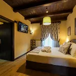 Jumeaux Hotel