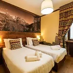 Hotel Jumeaux