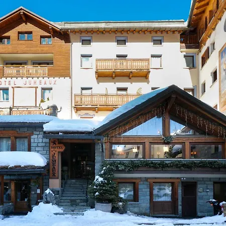 Jumeaux Hotel 3*