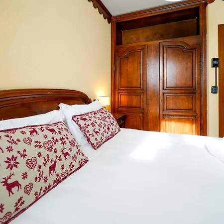 Jumeaux Hotel 3*