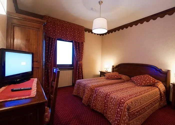 朱梅奥克斯酒店 3* 布勒伊-切尔维尼亚